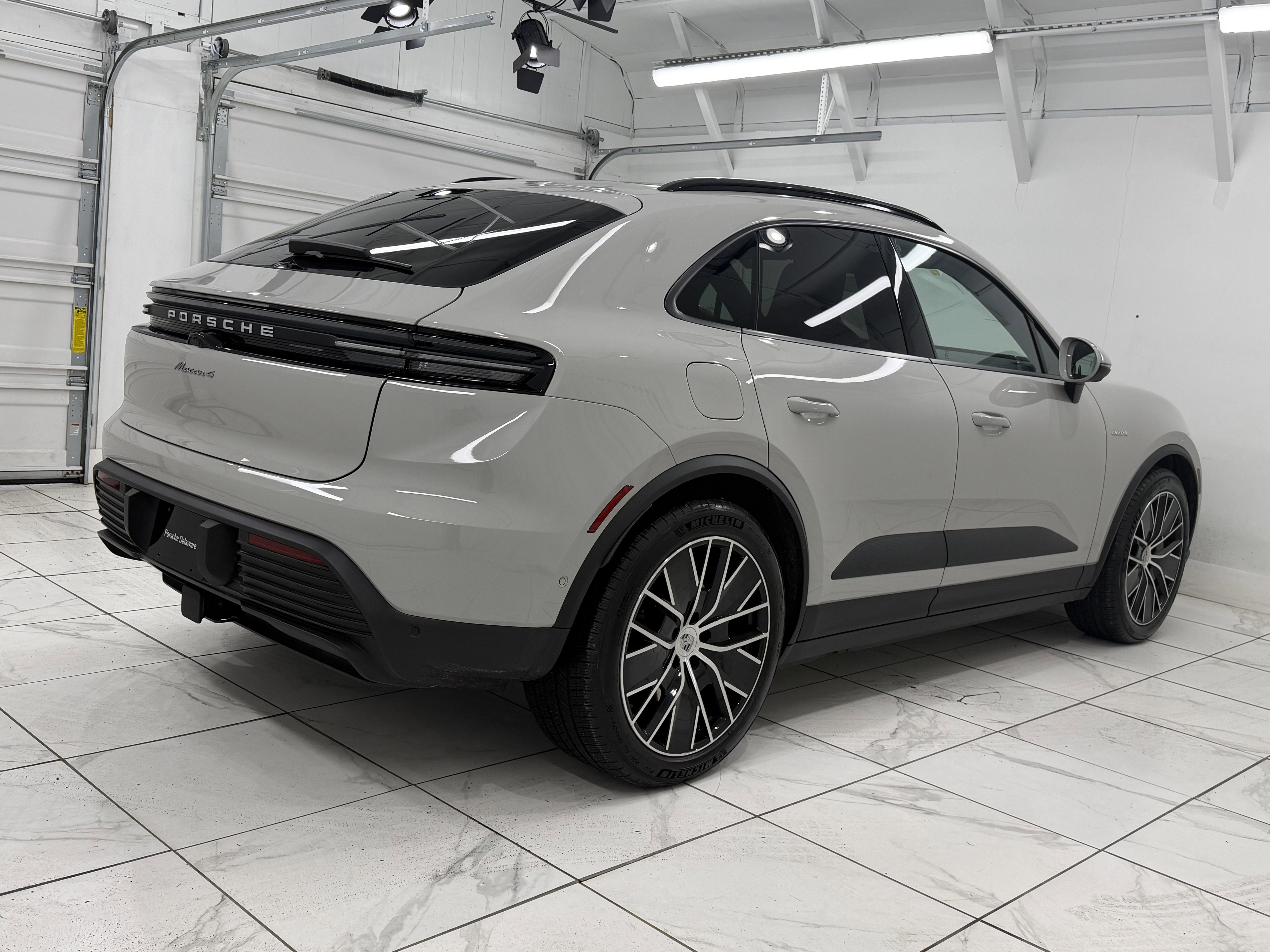 New 2026 Porsche Macan 4 Electric image 11