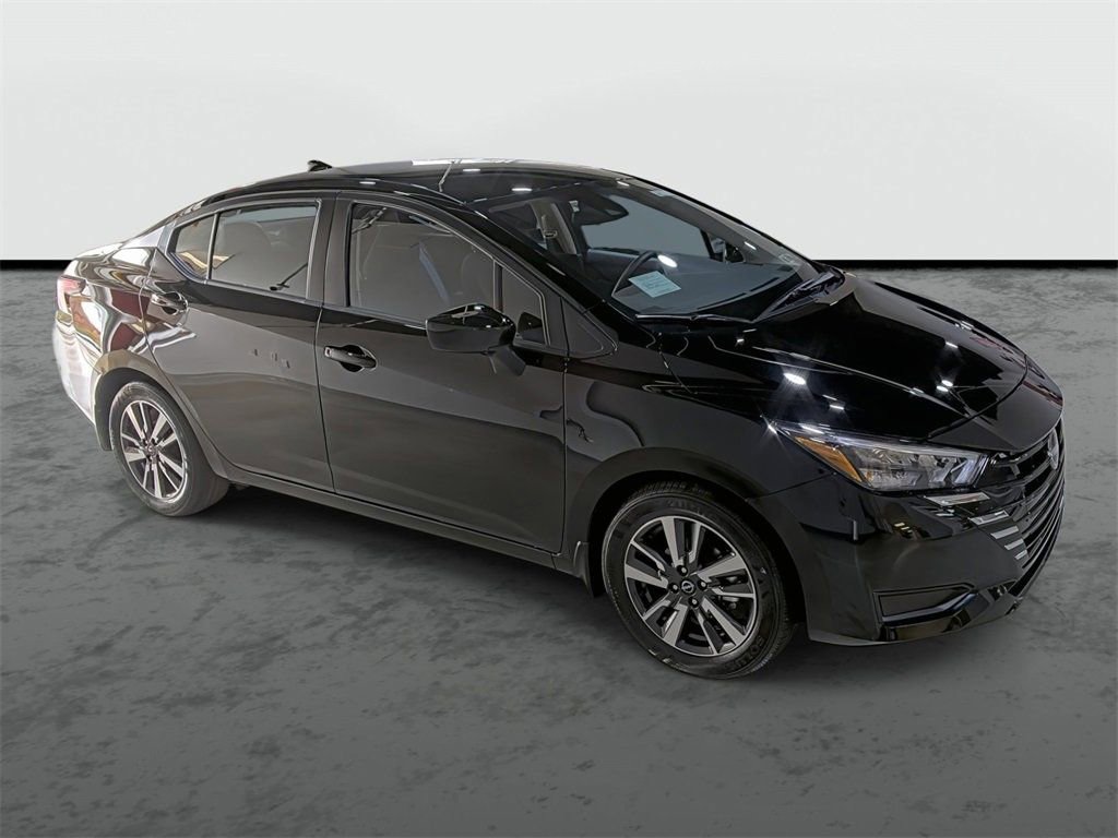 Used 2025 Nissan Versa SV w/ Trunk Package image 5