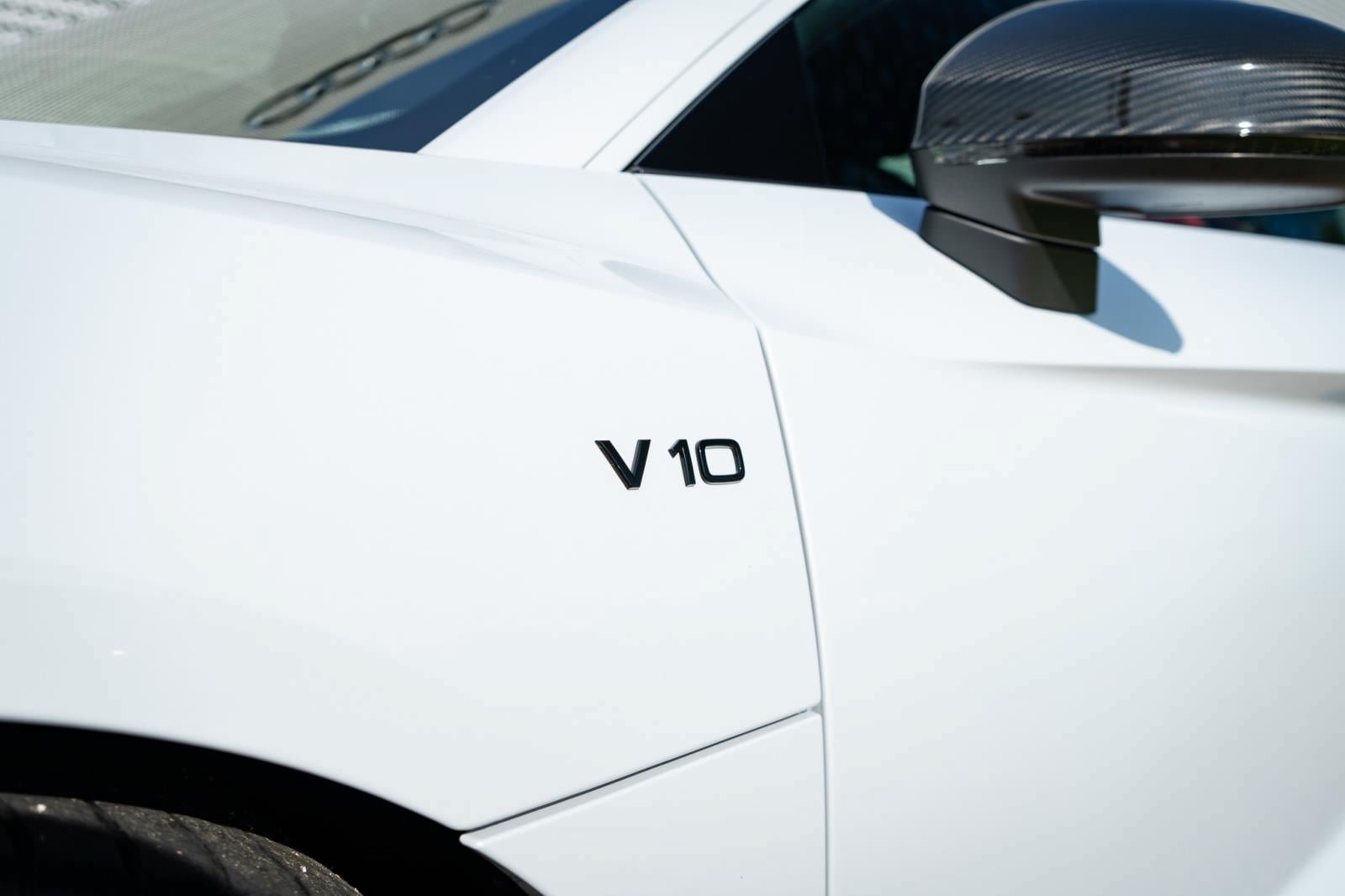 Certified 2023 Audi R8 V10 performance AWD/4WD image 18