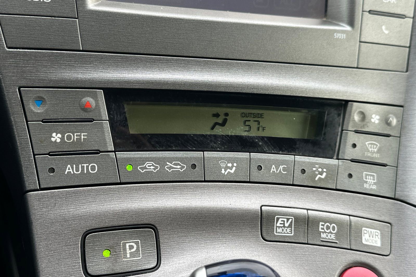 Used 2013 Toyota Prius Two image 27