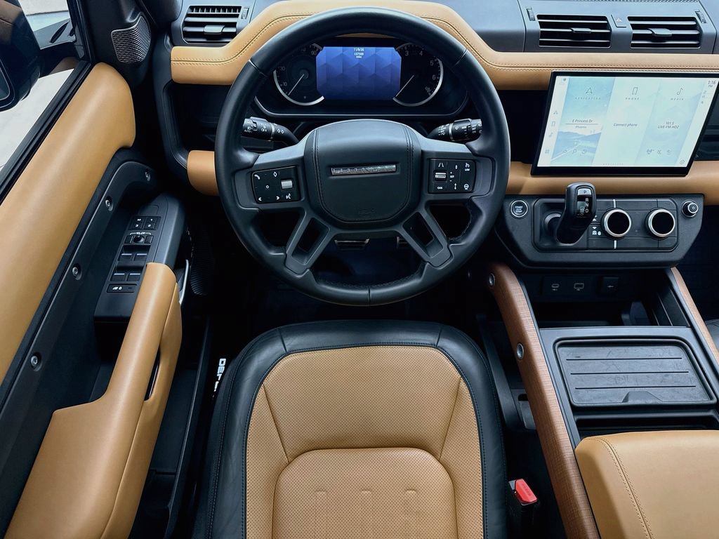 Used 2023 Land Rover Defender 110 X AWD/4WD image 10
