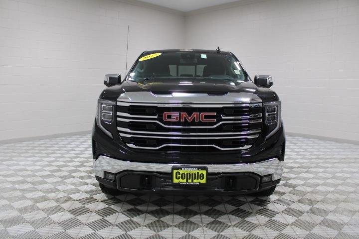 Used 2023 GMC Sierra 1500 SLT w/ SLT Premium Package AWD/4WD image 6