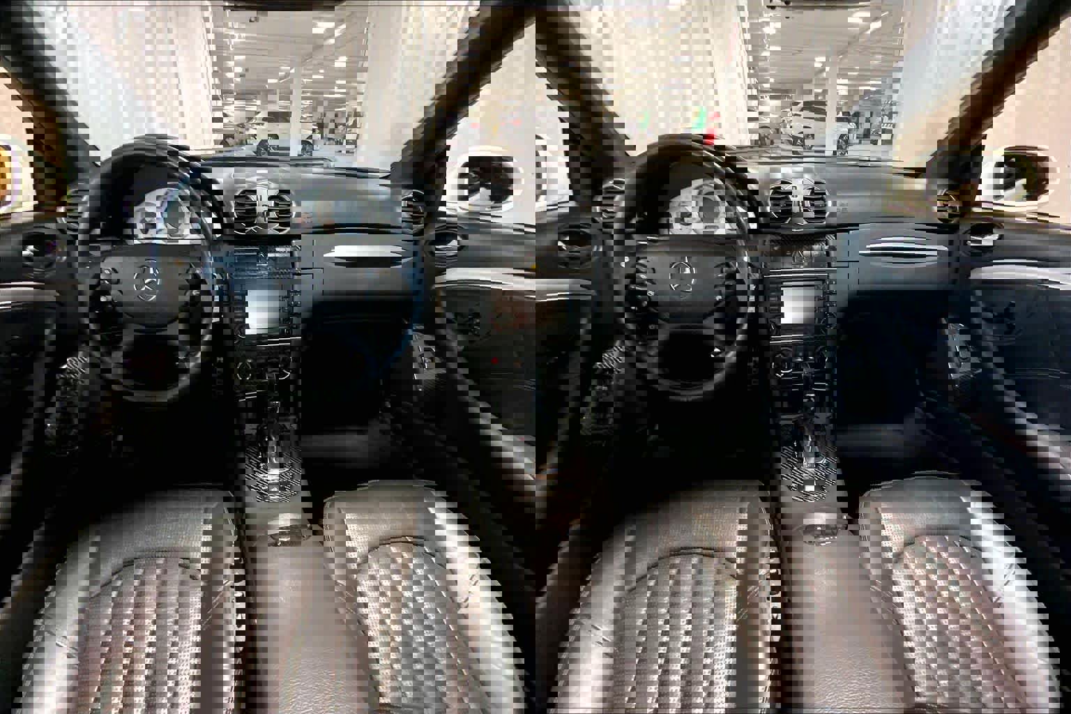 Used 2005 Mercedes-Benz CLK 55 AMG Cabriolet image 15