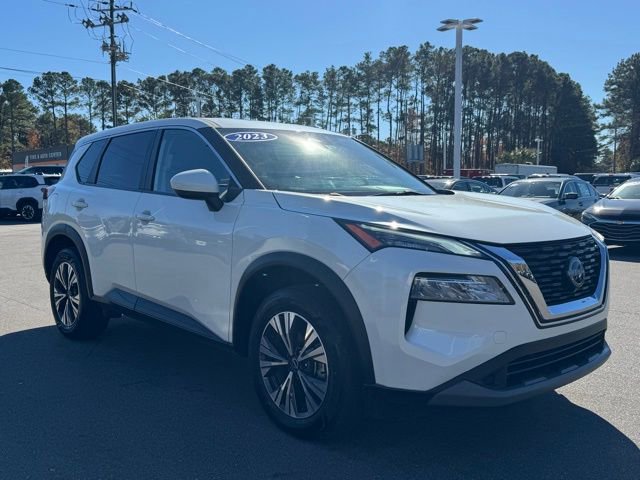 Used 2023 Nissan Rogue SV image 7