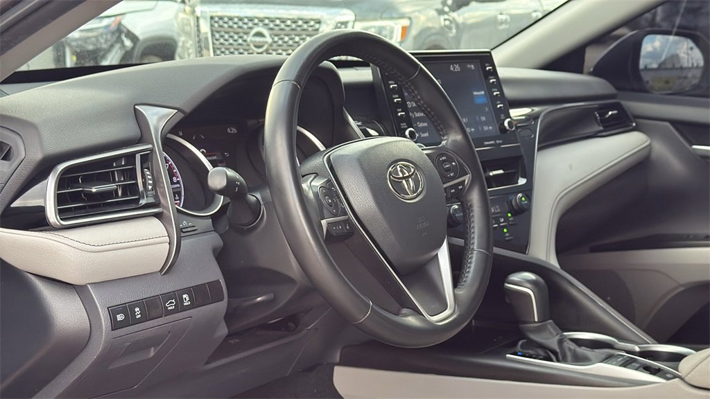 Used 2023 Toyota Camry XLE image 11