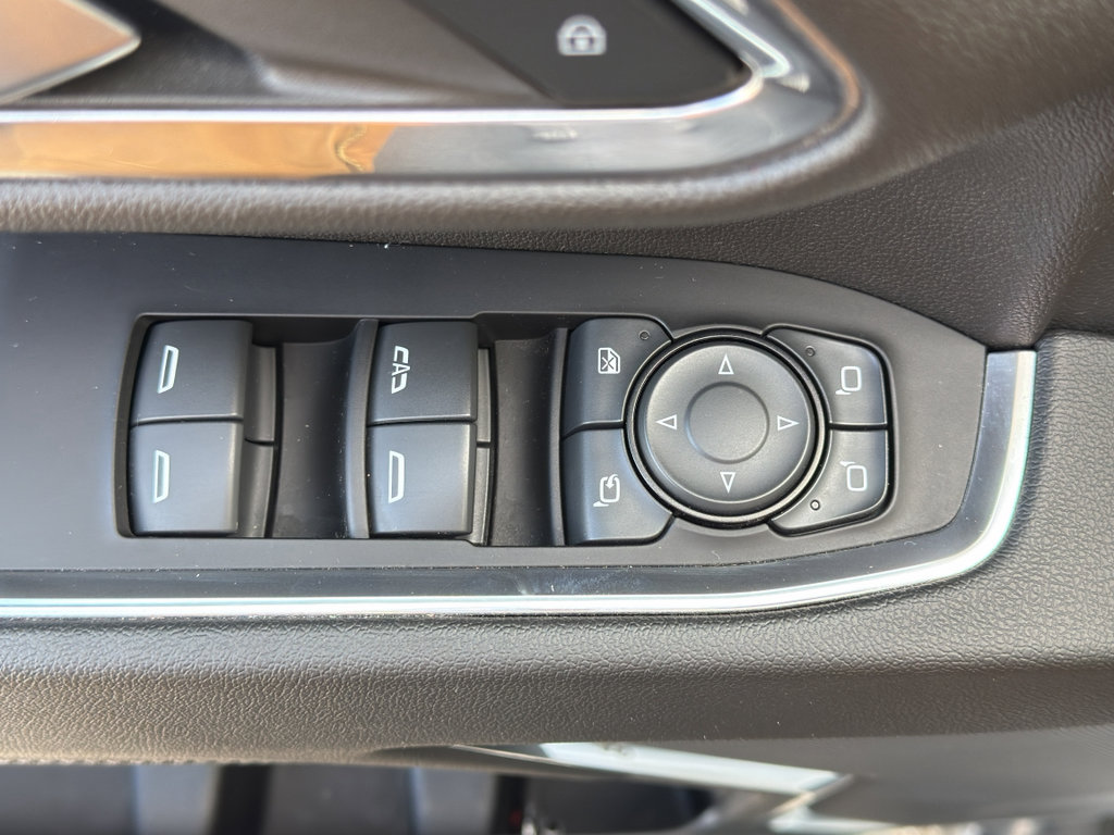 Used 2024 Chevrolet Silverado 2500 LT w/ Convenience Package image 15