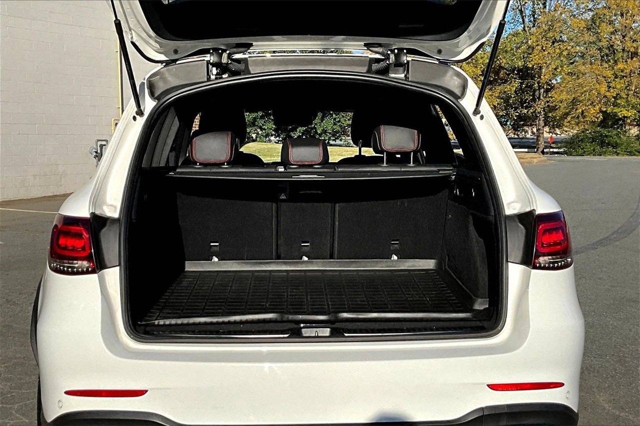 Used 2022 Mercedes-Benz GLC 43 AMG 4MATIC image 25