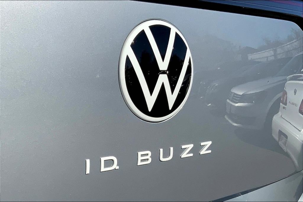 New 2025 Volkswagen ID. Buzz Pro S image 22