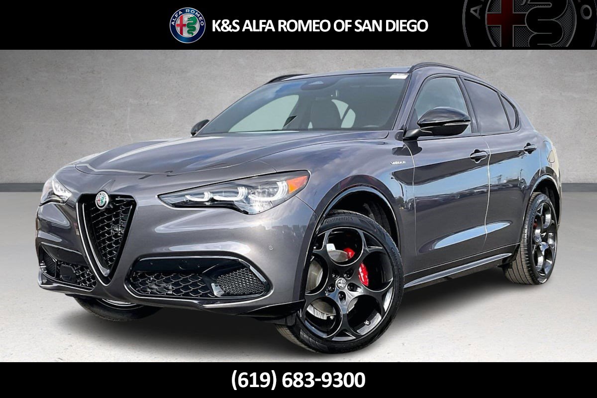 New 2025 Alfa Romeo Stelvio Sprint w/ Veloce Package