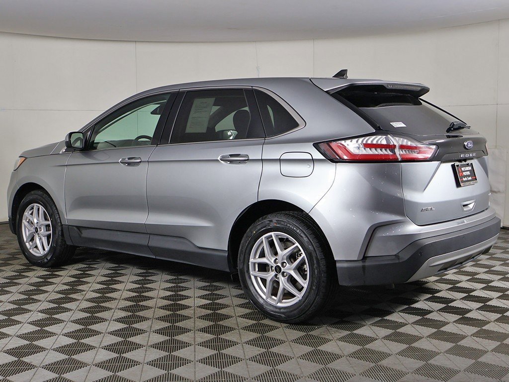 Used 2024 Ford Edge SEL image 7