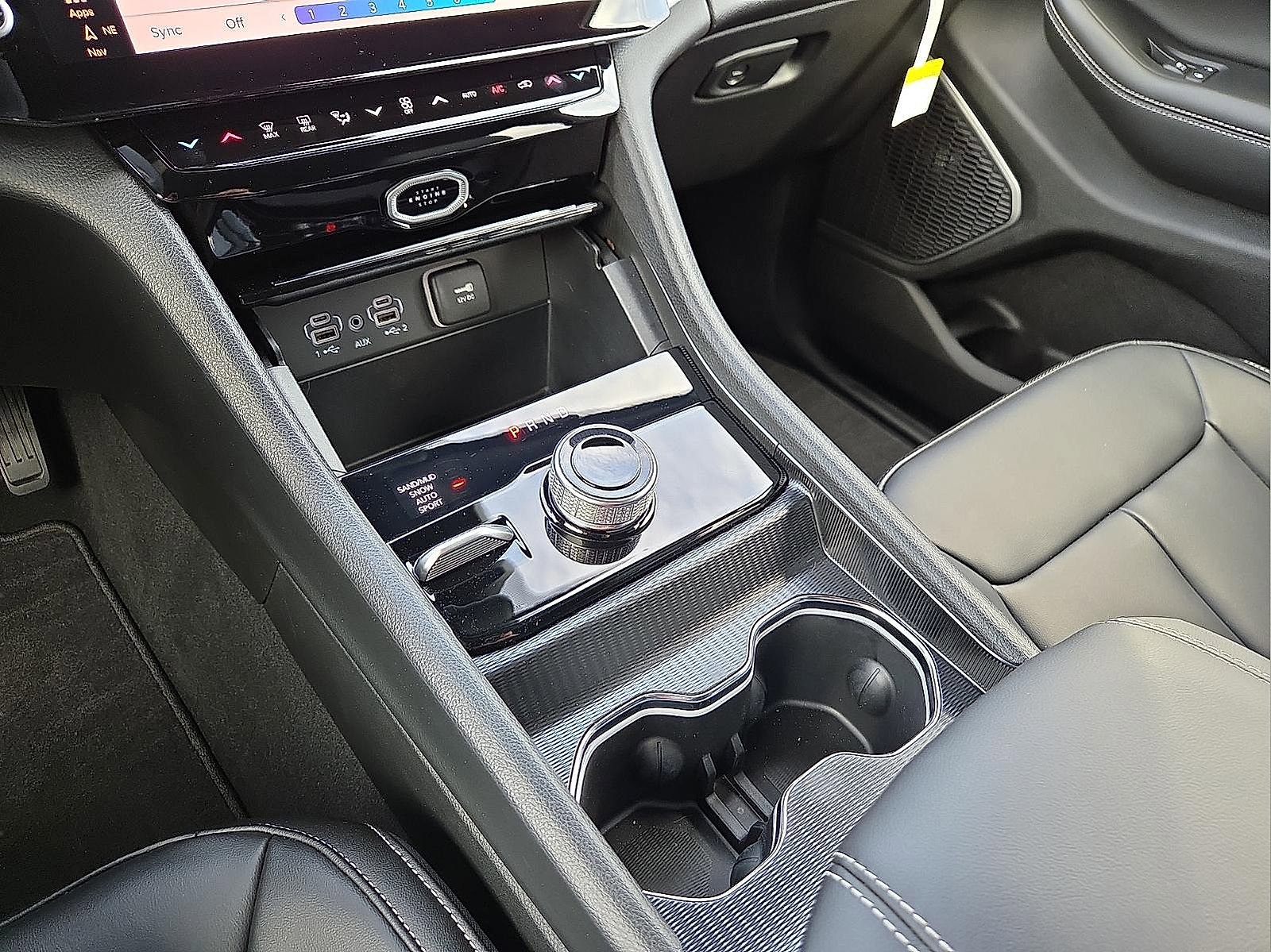 New 2026 Jeep Grand Cherokee L Limited image 25