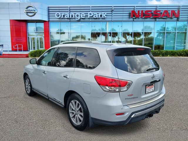 Used 2016 Nissan Pathfinder SL w/ SL Tech Package FWD image 3