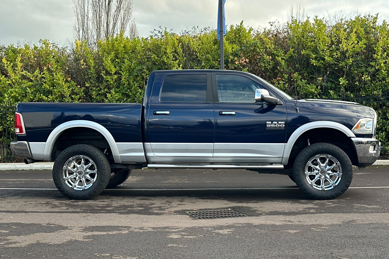 Used 2014 RAM 2500 Laramie image 3