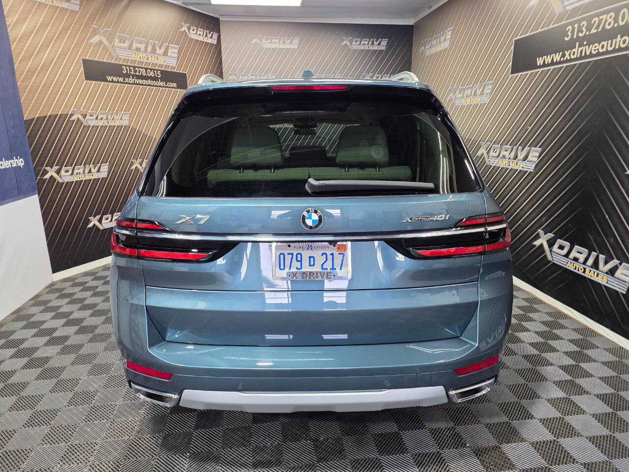 Used 2024 BMW X7 xDrive40i w/ Executive Package AWD/4WD image 18