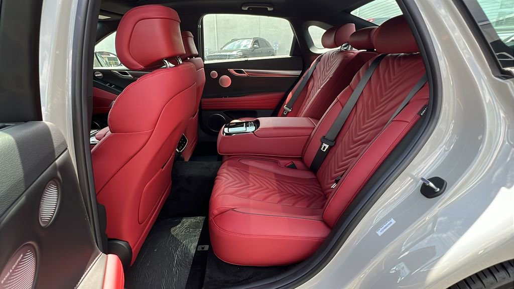 Used 2025 Genesis G80 3.5T Sport image 38