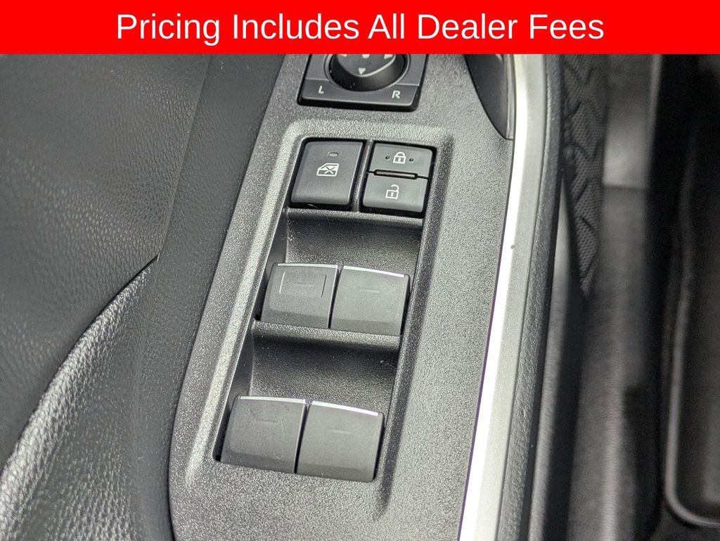 Used 2025 Toyota RAV4 XLE AWD/4WD image 25