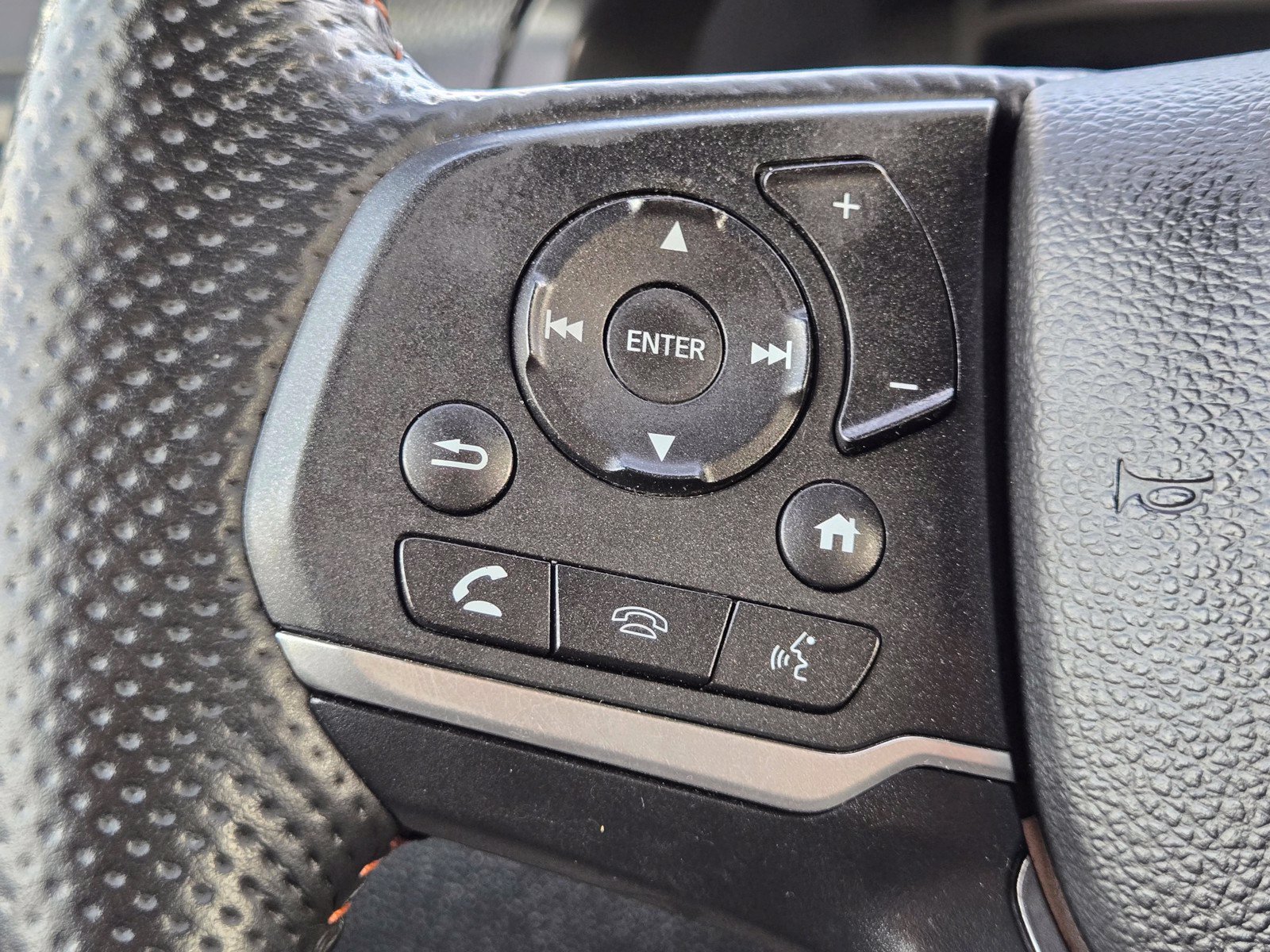 Certified 2025 Honda Passport TrailSport image 25