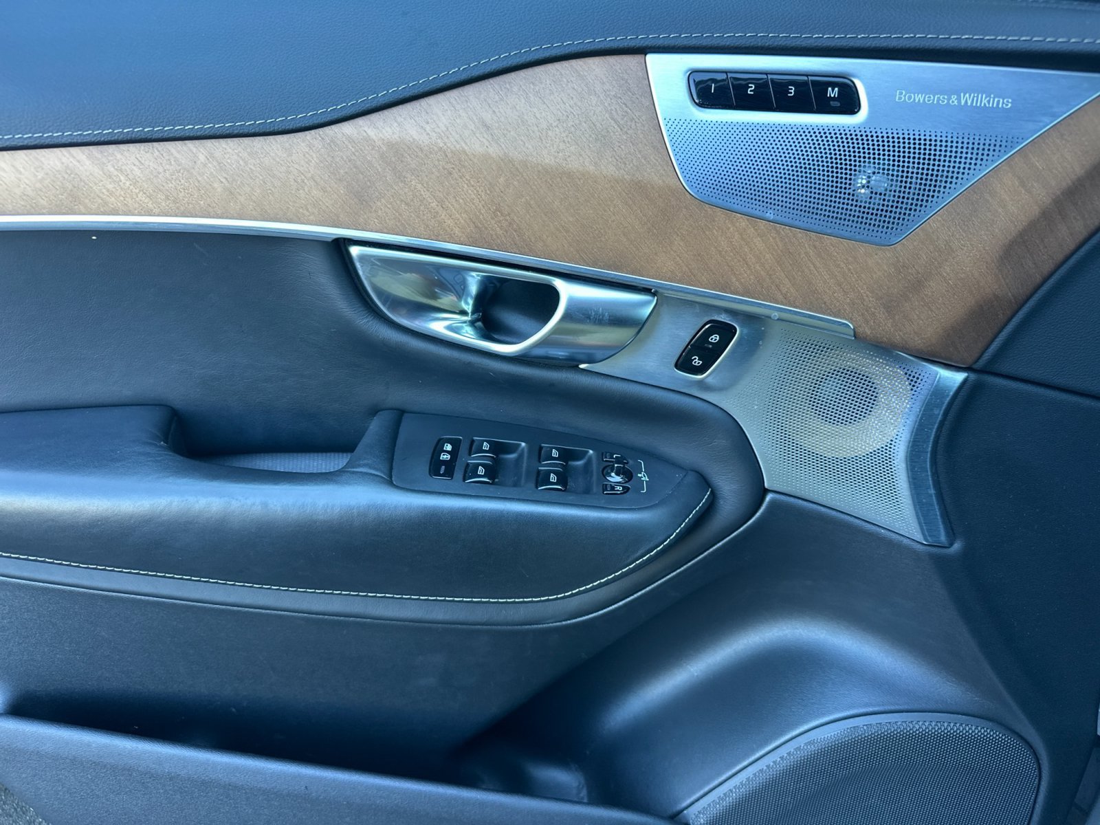 Used 2019 Volvo XC90 T6 Inscription w/ Advanced Package AWD/4WD image 11