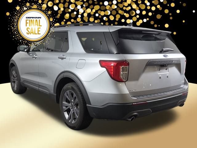 Used 2021 Ford Explorer XLT w/ Equipment Group 202A image 8