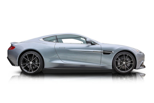 Used 2014 Aston Martin Vanquish Coupe image 2