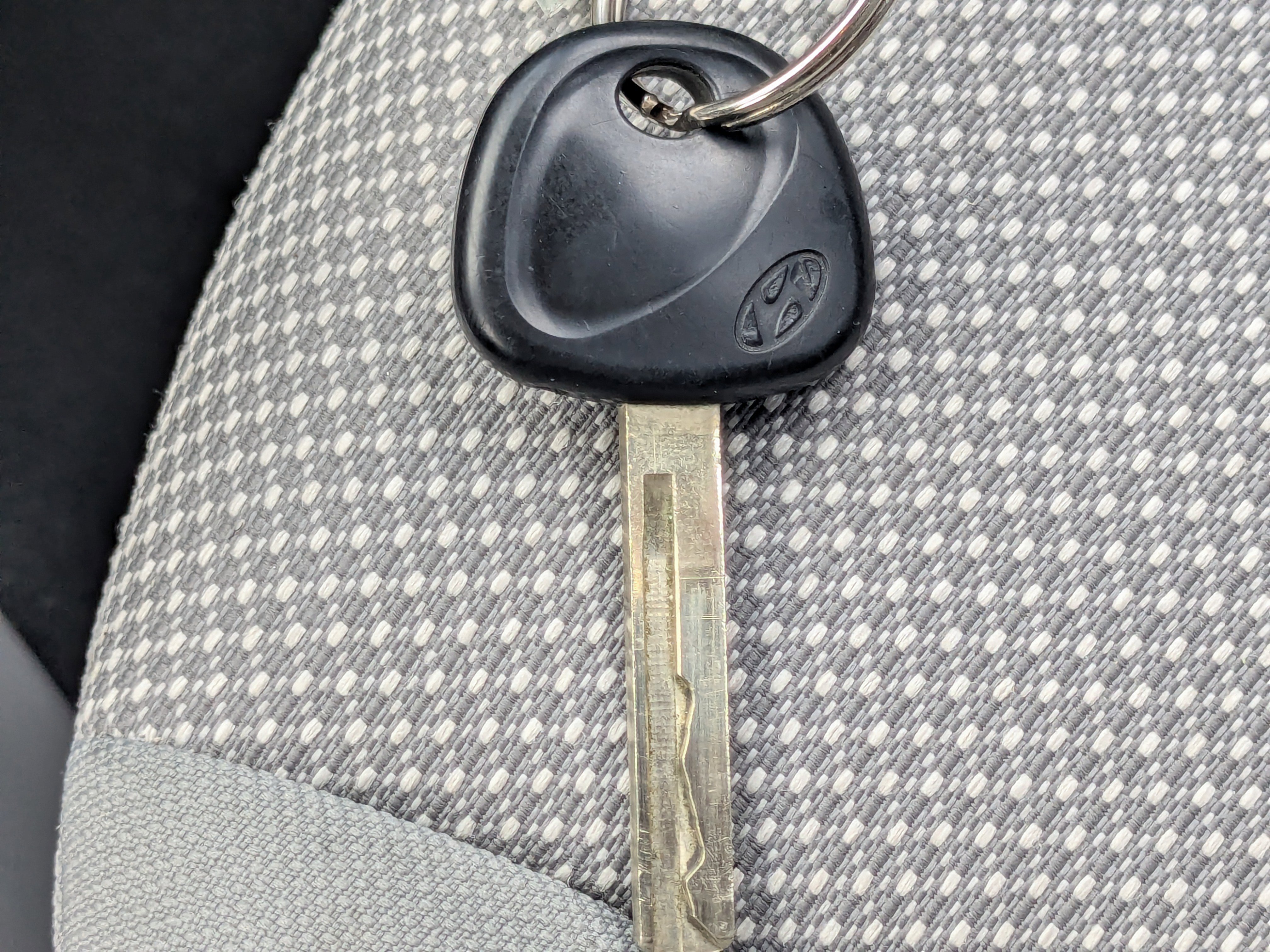 Used 2013 Hyundai Accent GLS FWD image 35