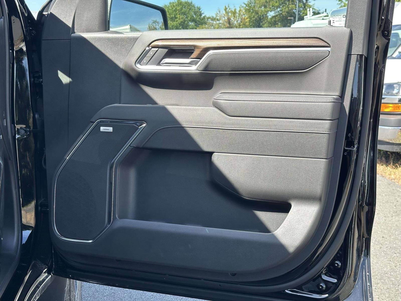 New 2026 Chevrolet Silverado 1500 LT Trail Boss w/ Dark Appearance Package image 26