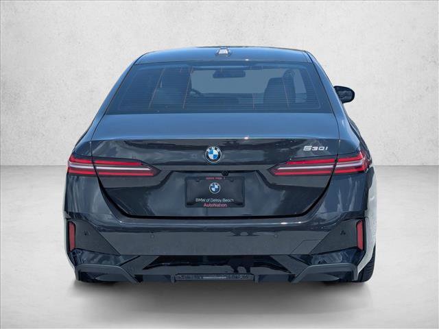 Certified 2026 BMW 530i w/ M Sport Package RWD image 7