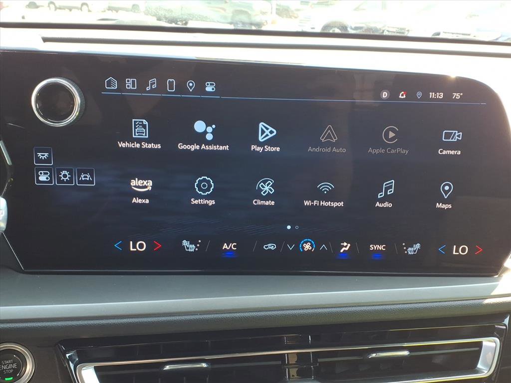 Used 2024 Chevrolet Traverse LT image 11