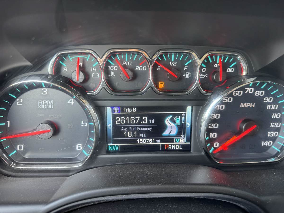 Used 2017 GMC Yukon SLE w/ SLE Value Package AWD/4WD image 27