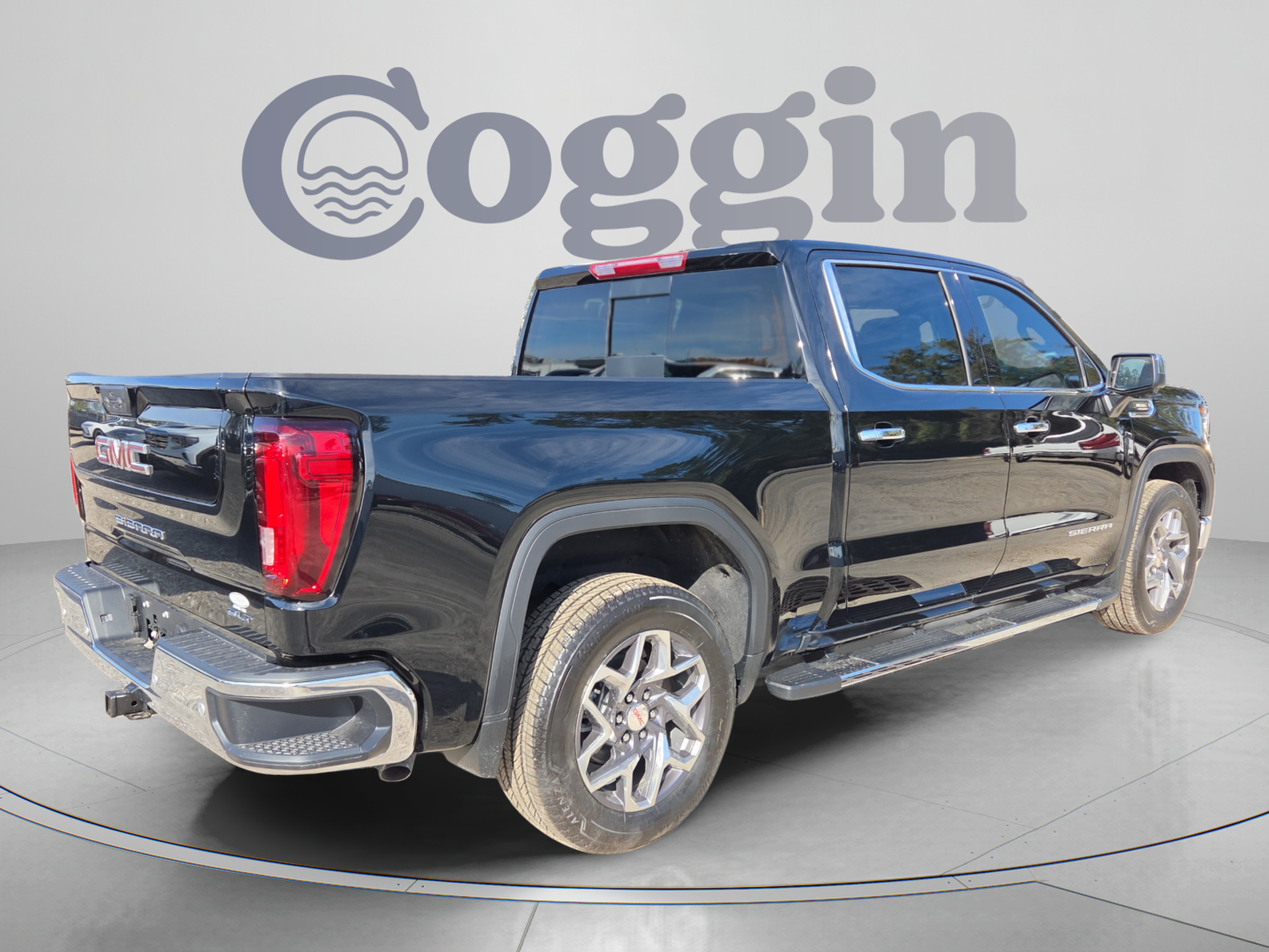 New 2026 GMC Sierra 1500 SLT w/ SLT Premium Plus Package RWD image 5
