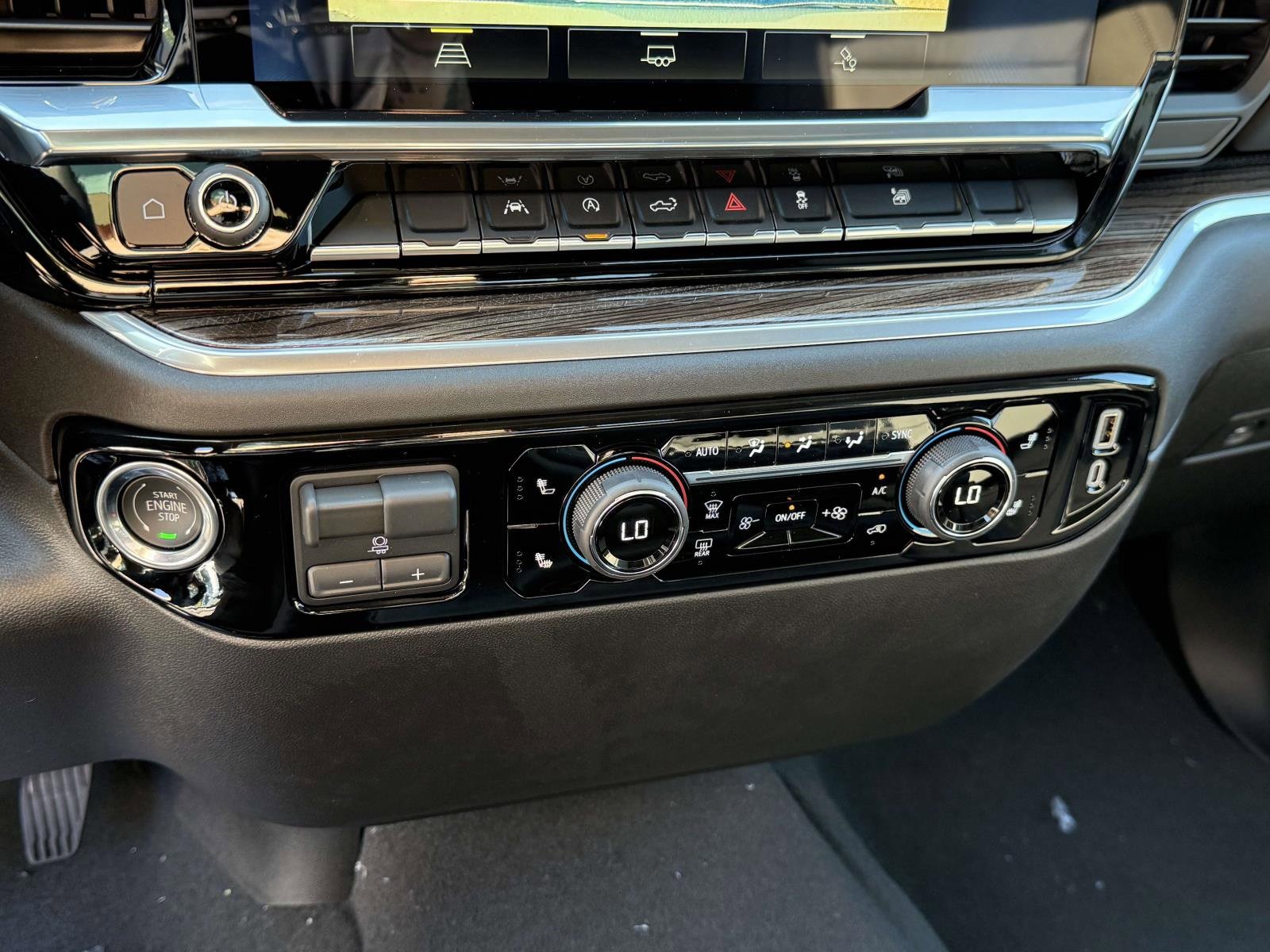 New 2026 Chevrolet Silverado 1500 LT w/ Leather Package image 11