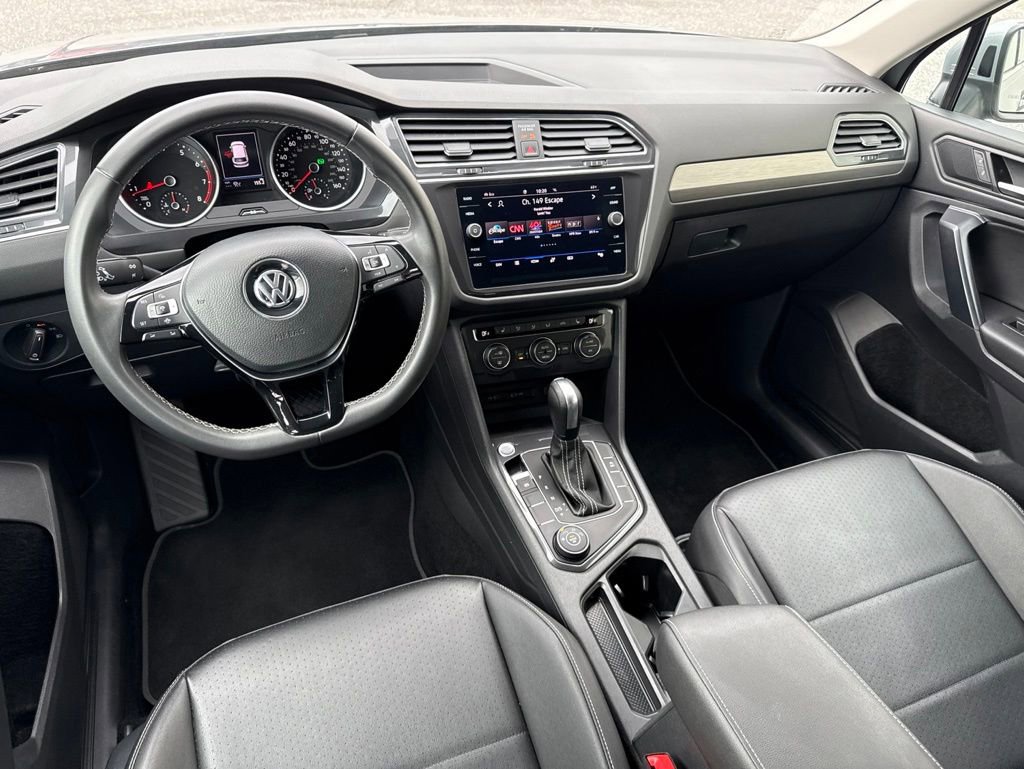 Used 2021 Volkswagen Tiguan SE AWD/4WD image 16