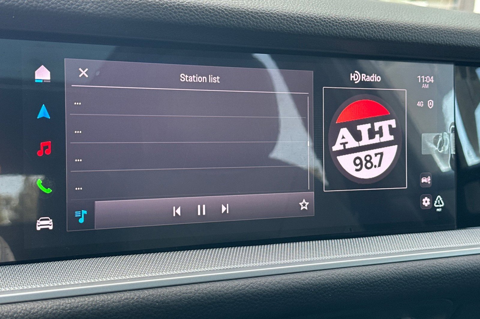 Certified 2025 Porsche Cayenne E-Hybrid image 18