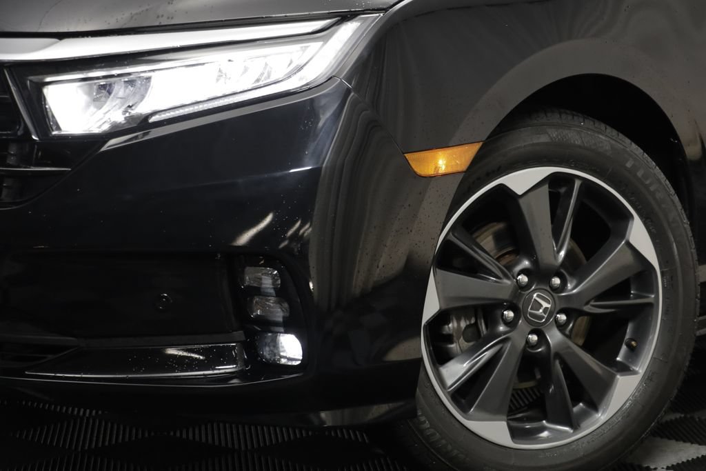 Used 2024 Honda Odyssey Elite image 3