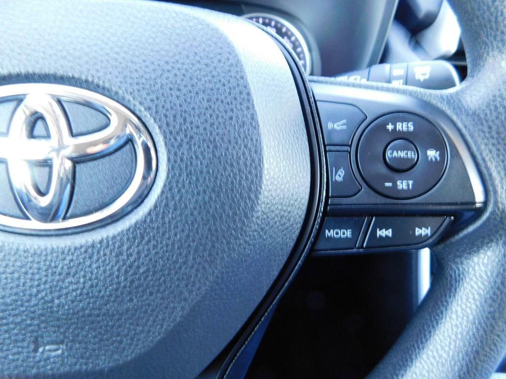 Used 2019 Toyota RAV4 XLE w/ Convenience Package image 30