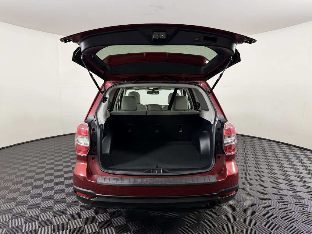 Used 2014 Subaru Forester 2.5i Limited AWD/4WD image 11