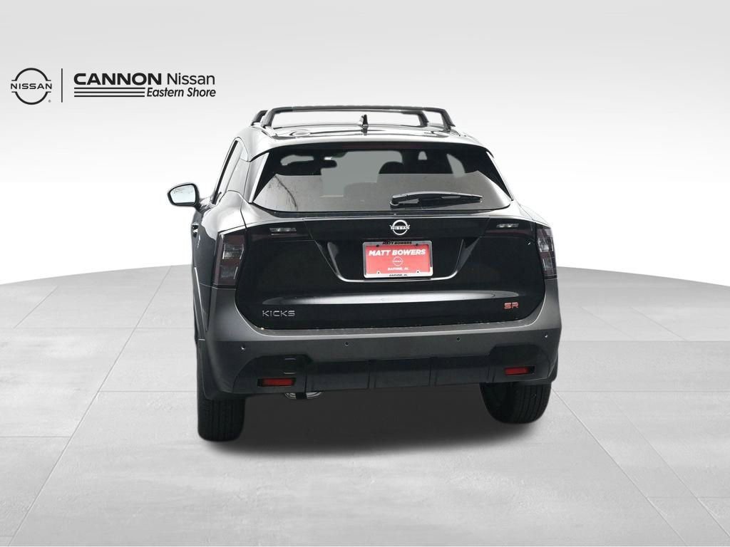 New 2025 Nissan Kicks SR FWD image 4