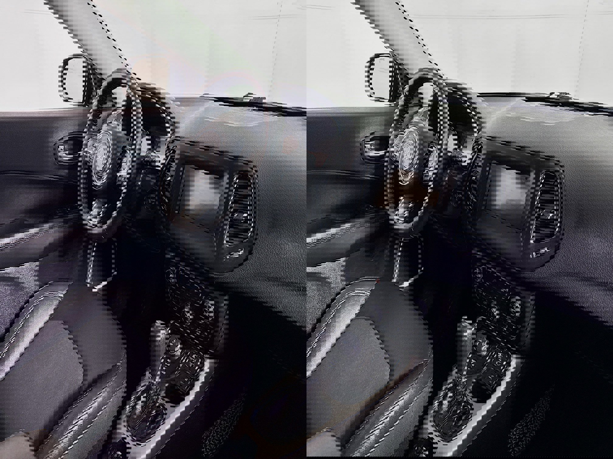 Used 2019 Jeep Compass Latitude w/ Cold Weather Group image 26