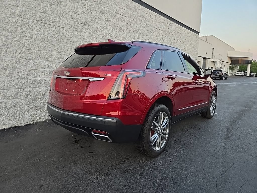 Certified 2023 Cadillac XT5 Sportv w/ Technology Package AWD/4WD image 17