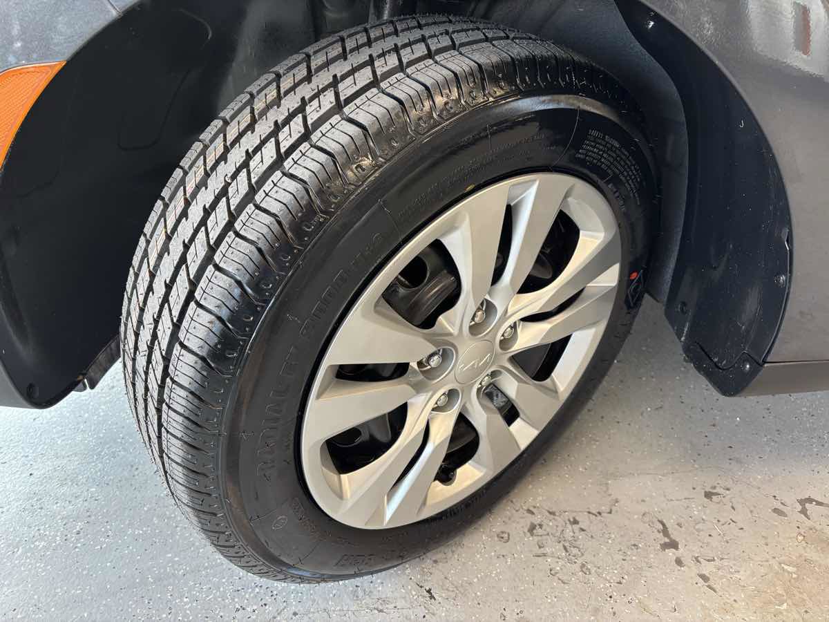 Used 2022 Kia Soul LX FWD image 53