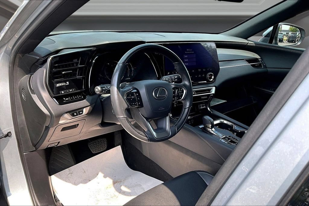 Used 2023 Lexus RX 350 Premium w/ Accessory Package AWD/4WD image 17