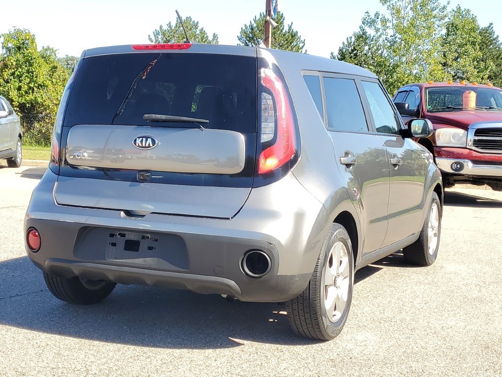 Used 2019 Kia Soul FWD image 4