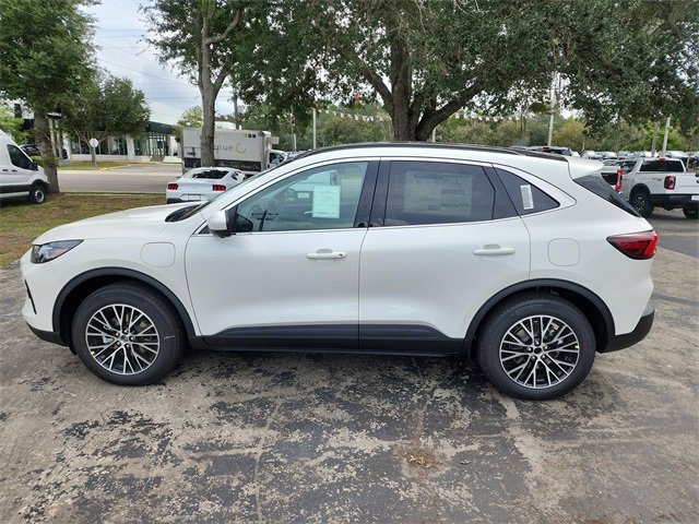 New 2026 Ford Escape SE w/ PHEV Premium Package FWD image 5