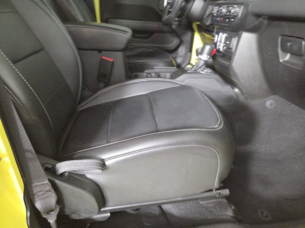 Certified 2023 Jeep Wrangler Sahara w/ Cold Weather Group image 34