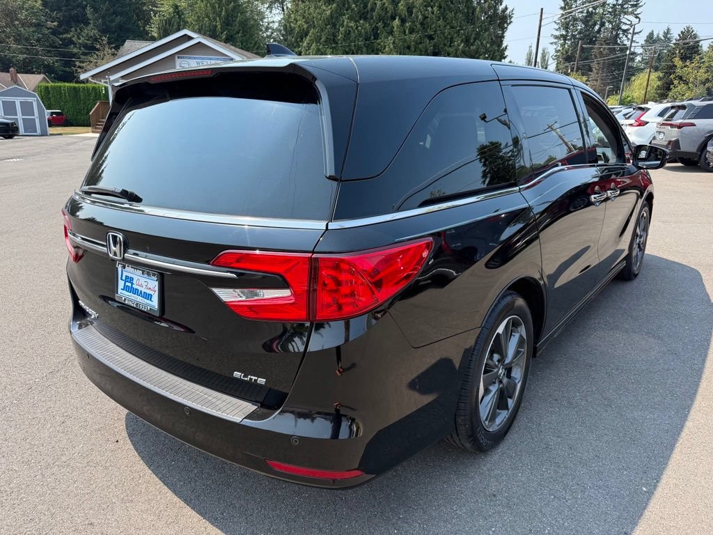 Used 2024 Honda Odyssey Elite image 7