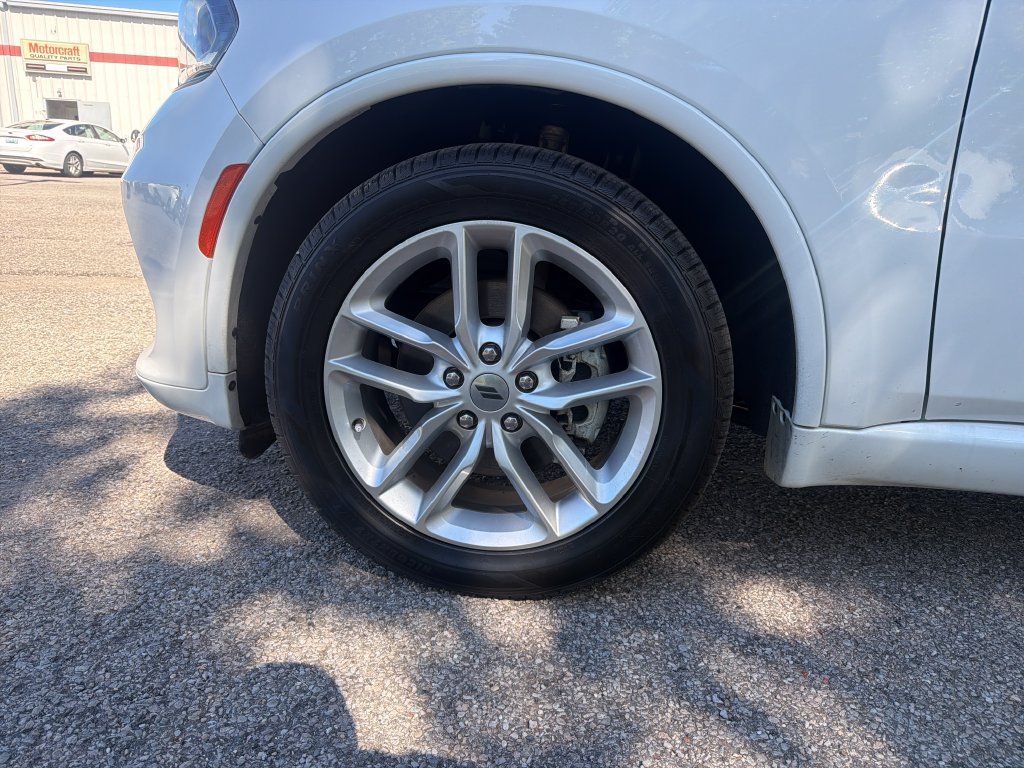 Used 2024 Dodge Durango GT RWD image 11
