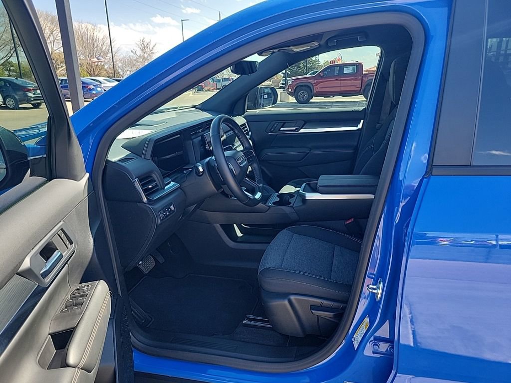 Used 2025 GMC Terrain Elevation w/ Technology Package II image 10