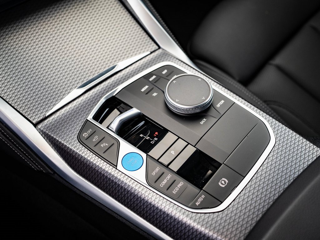 Used 2025 BMW i4 M50 image 32