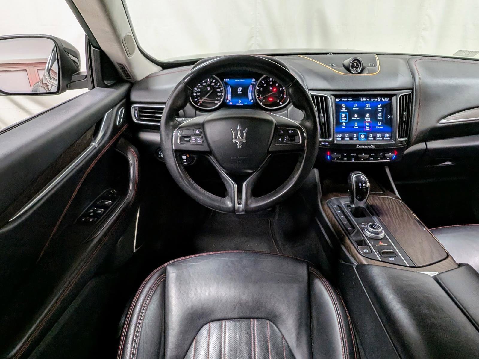Used 2017 Maserati Levante w/ Luxury Package AWD/4WD image 2