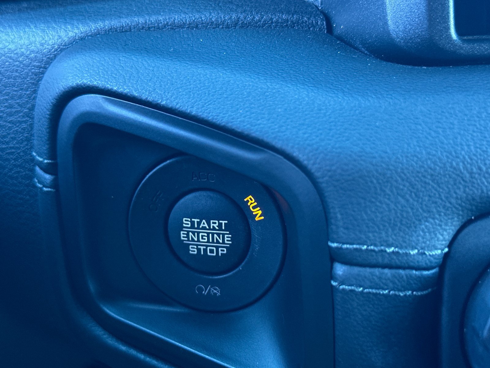 Used 2024 Jeep Wrangler High Altitude AWD/4WD image 26